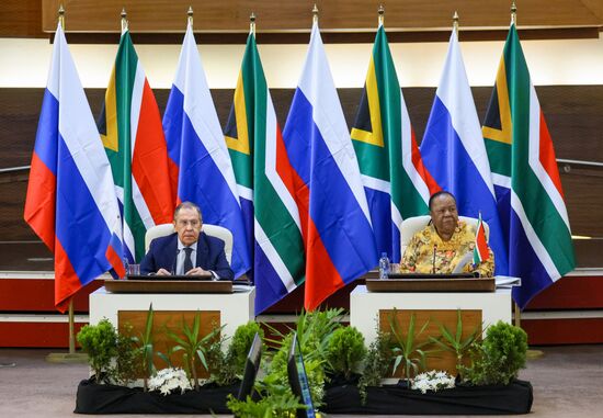 Визит главы МИД РФ С. Лаврова в ЮАР