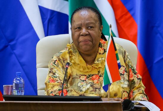 Визит главы МИД РФ С. Лаврова в ЮАР