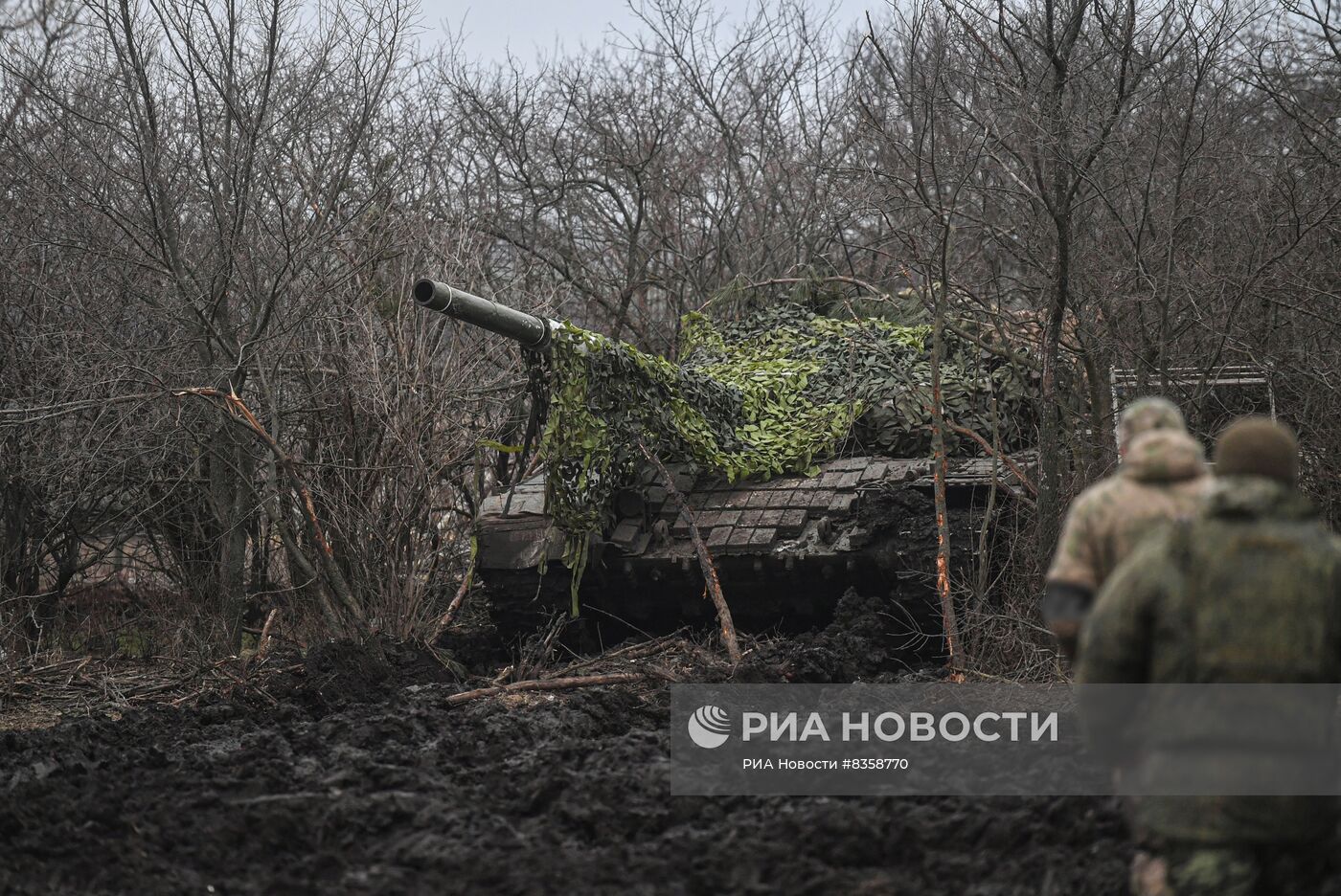 Работа танков Т-72Б в южном секторе специальной военной операции
