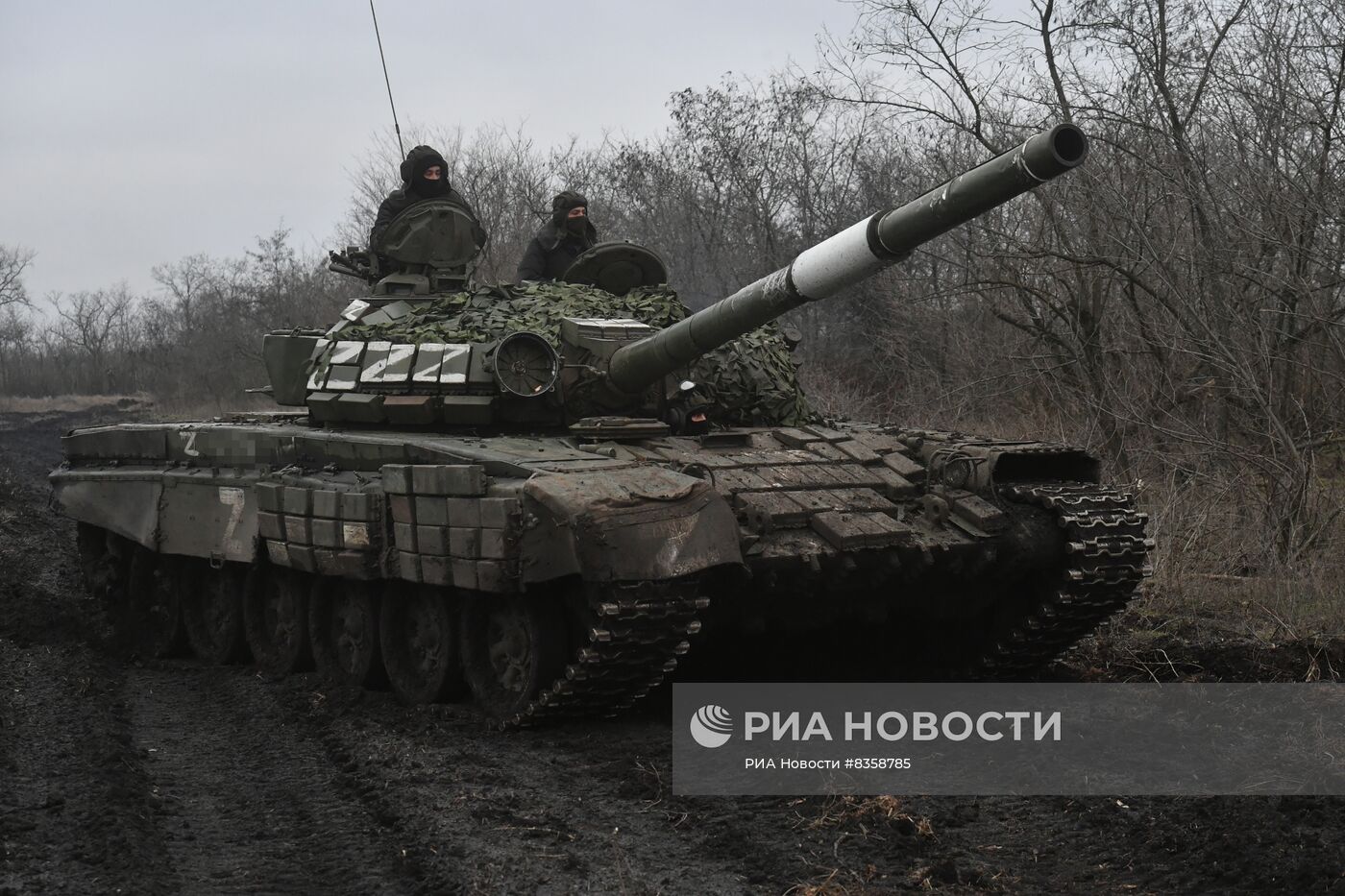 Работа танков Т-72Б в южном секторе специальной военной операции