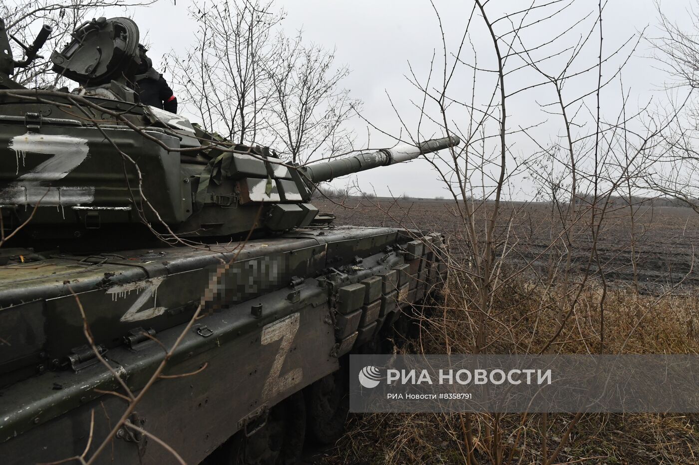 Работа танков Т-72Б в южном секторе специальной военной операции