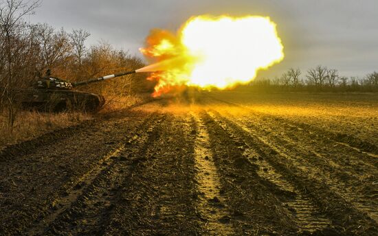 Работа танков Т-72Б в южном секторе специальной военной операции