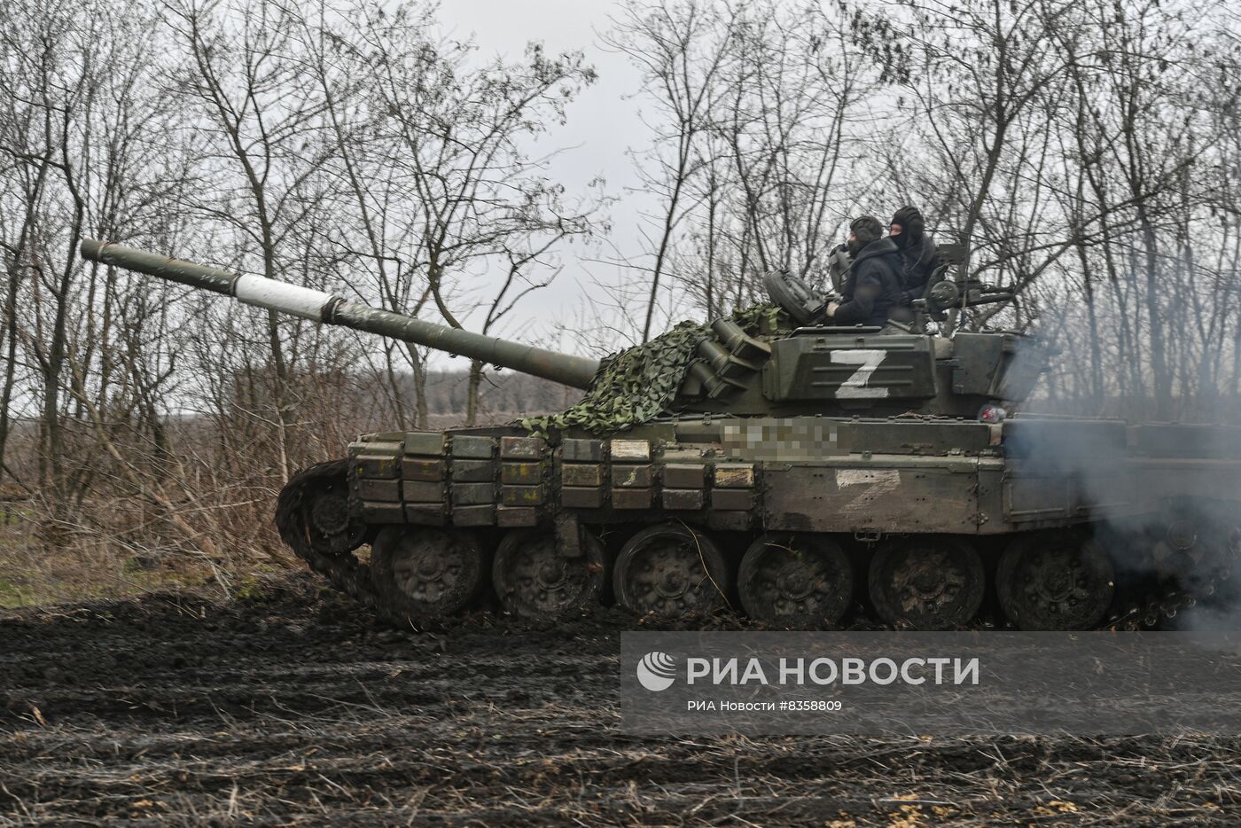 Работа танков Т-72Б в южном секторе специальной военной операции