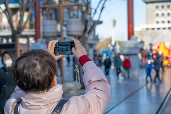 Подготовка к Новому году по лунному календарю в Пекине