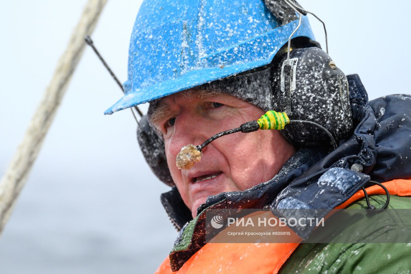 Добыча минтая на Курилах