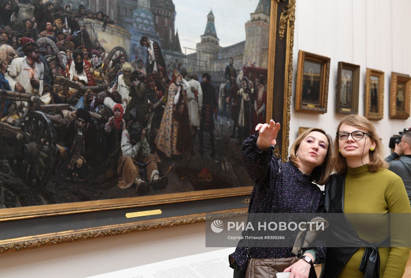 175 лет со дня рождения В. И. Сурикова в Третьяковской галерее