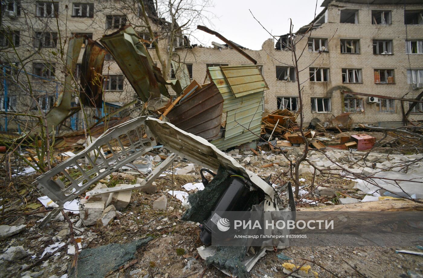 Разрушения в городе Васильевка в Запорожской области