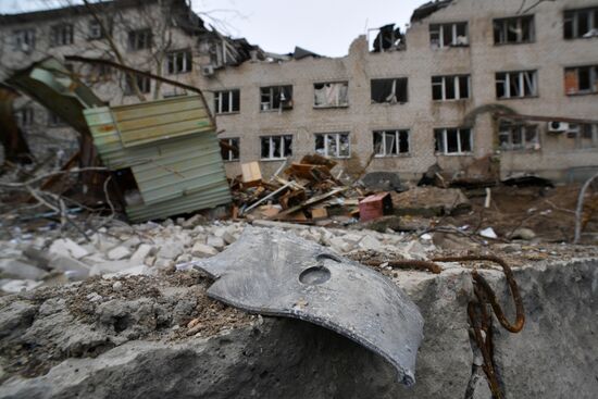 Разрушения в городе Васильевка в Запорожской области