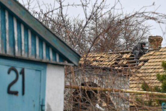 Разрушения в городе Васильевка в Запорожской области