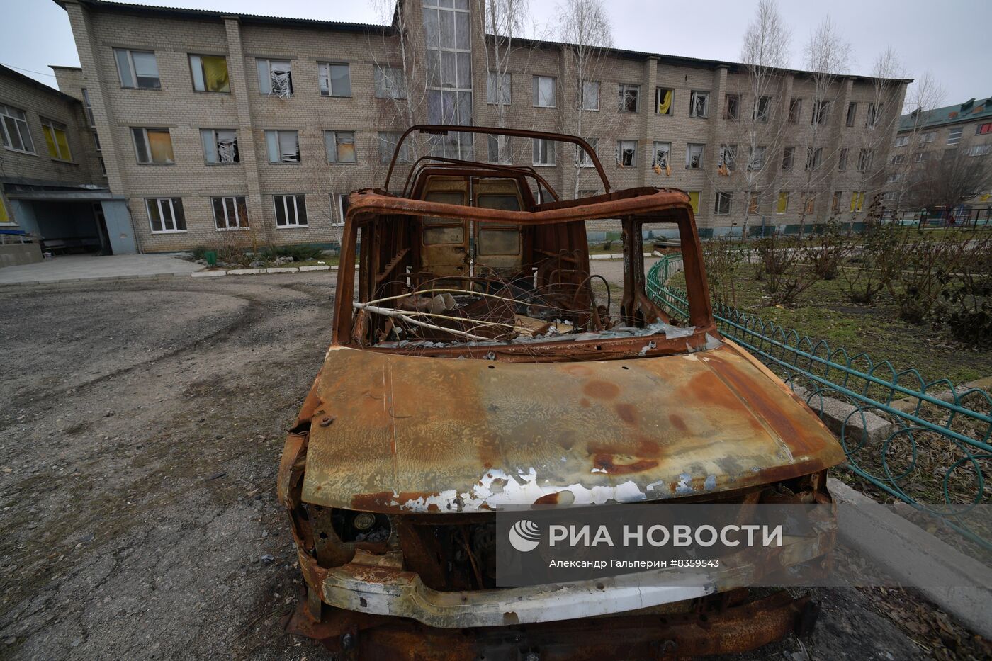 Разрушения в городе Васильевка в Запорожской области