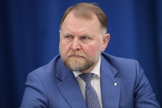 Расширенное заседание комиссии Генсовета партии "Единая Россия" по защите материнства, детства и поддержки семьи  