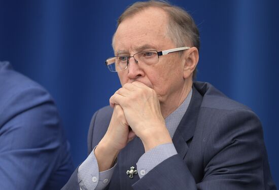 Расширенное заседание комиссии Генсовета партии "Единая Россия" по защите материнства, детства и поддержки семьи  