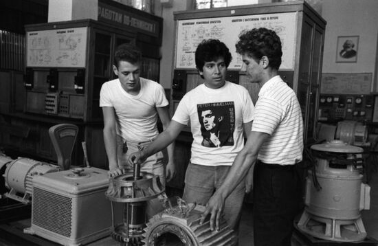 Обучение студента из Колумбии  в харьковском институте