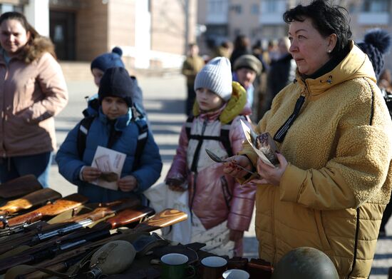 Мемориальные мероприятия ко дню освобождения Ленинграда от блокады в регионах России