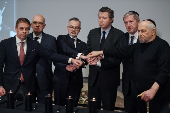 Международный день памяти жертв Холокоста в Еврейском музее и центре толерантности