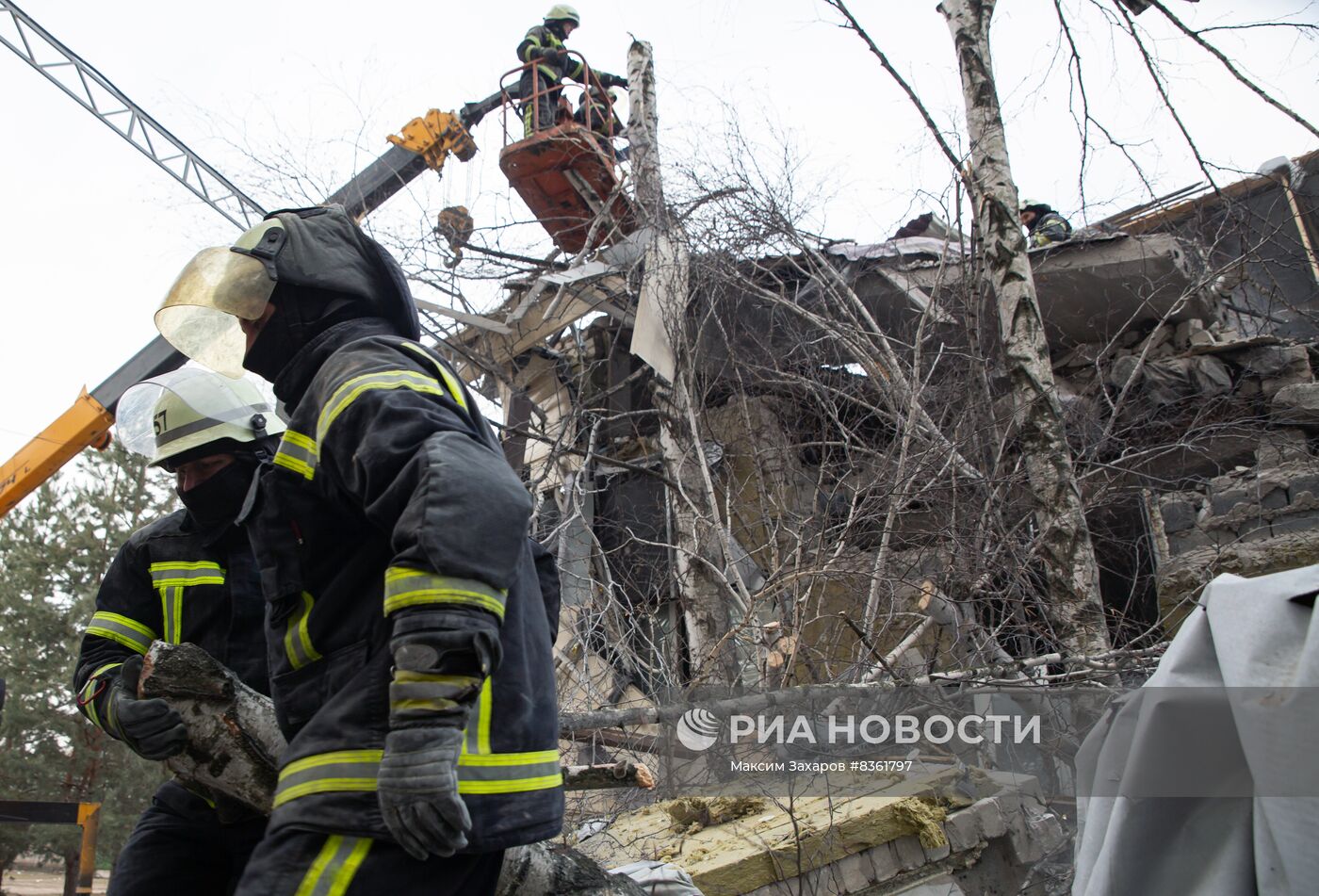 Последствия ракетного удара ВСУ по больнице в ЛНР