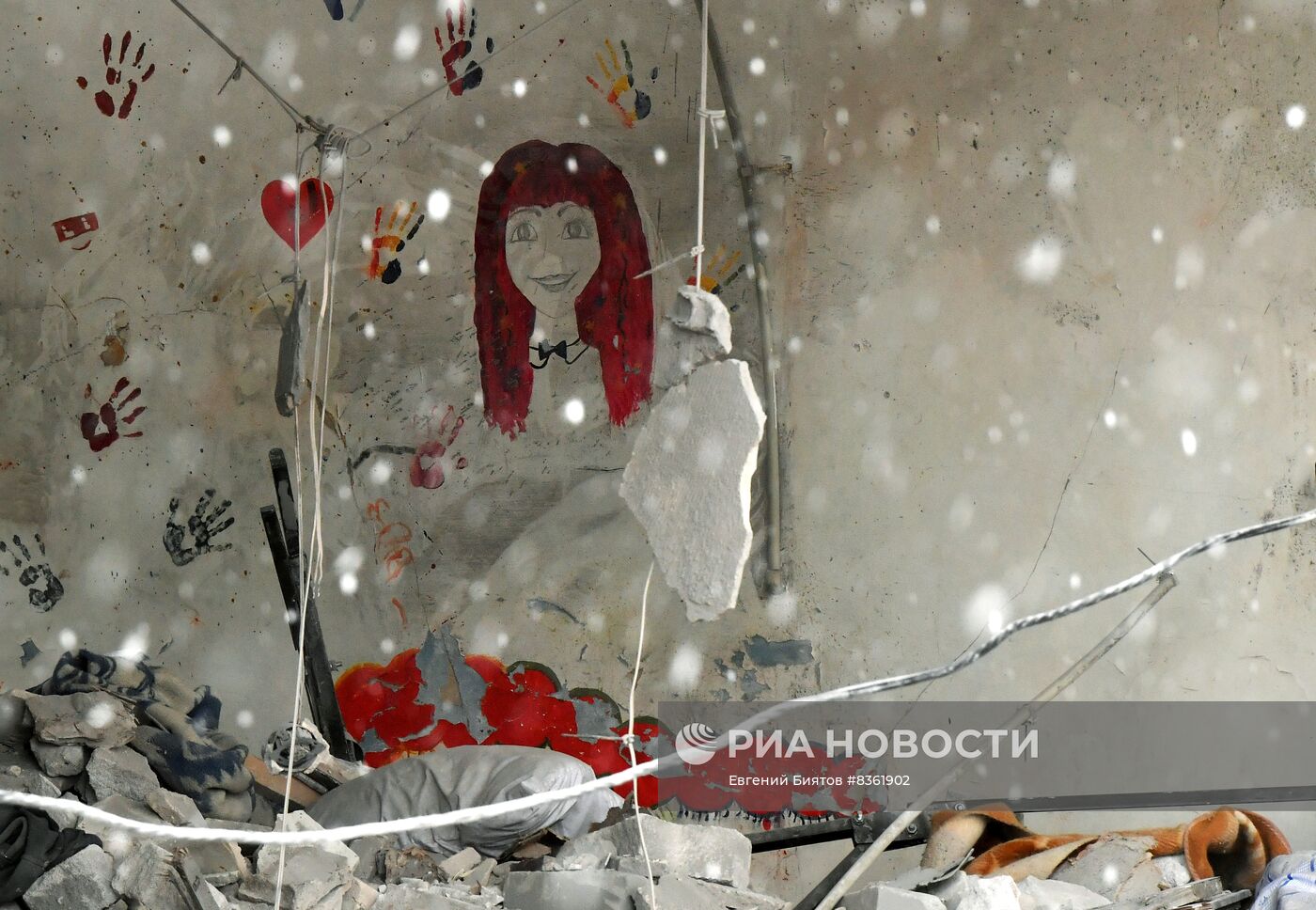 Последствия ракетного удара ВСУ по больнице в ЛНР