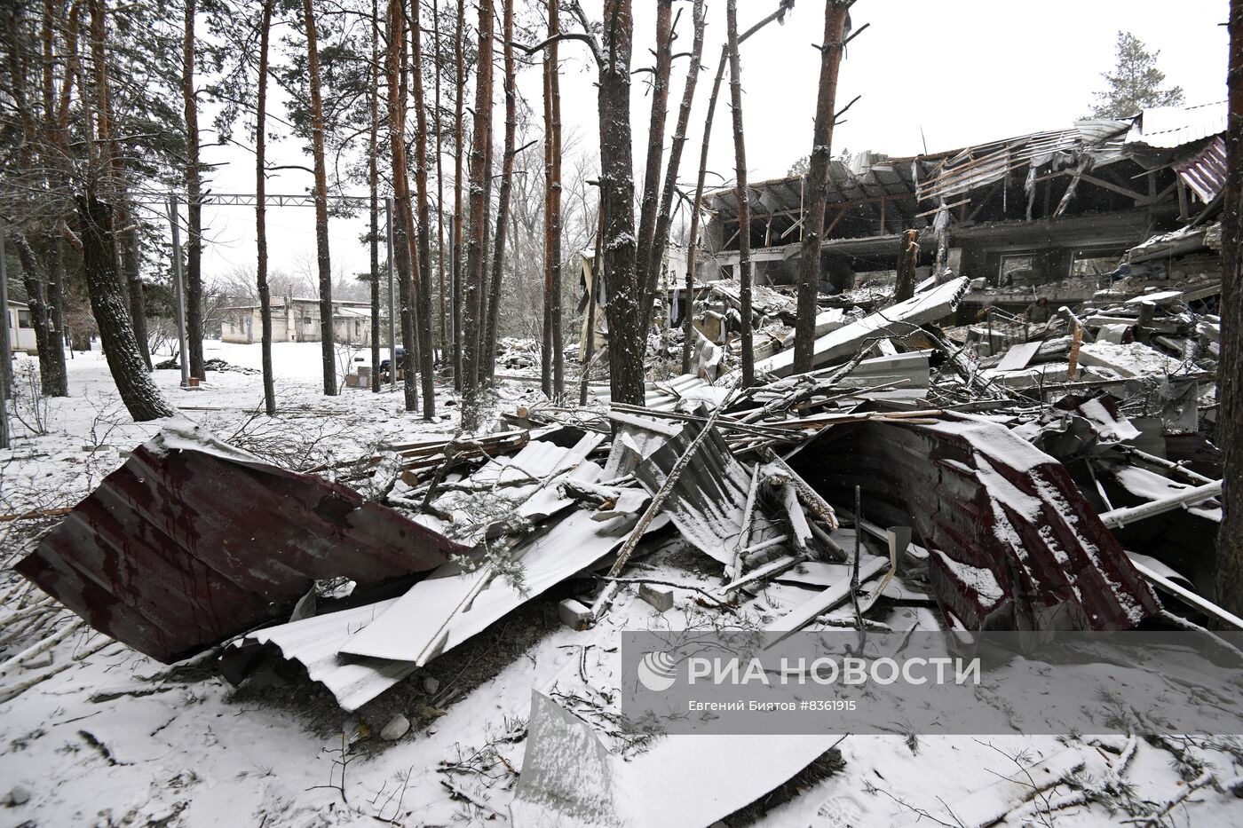 Последствия ракетного удара ВСУ по больнице в ЛНР