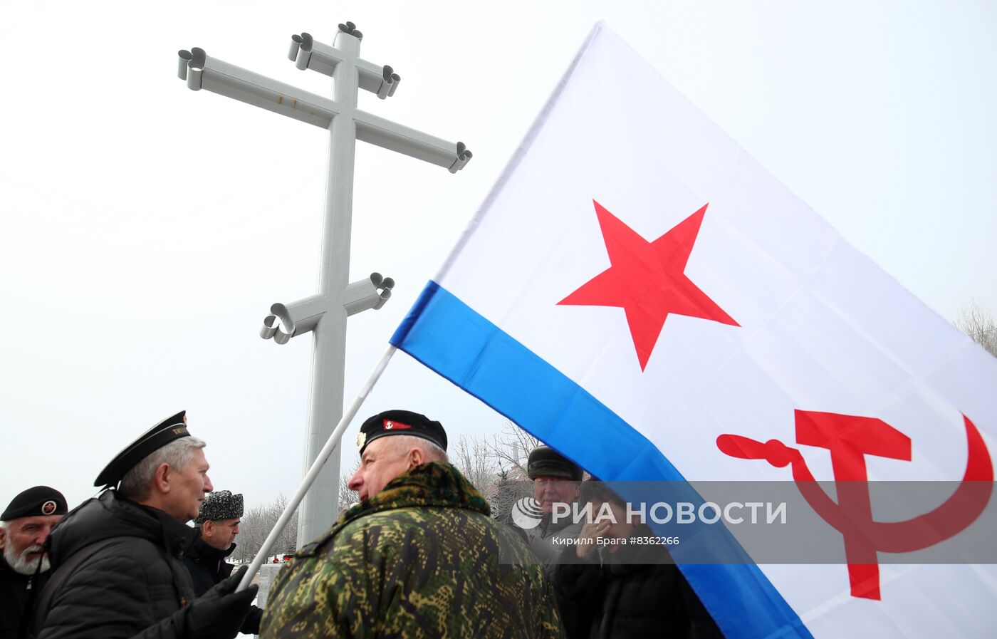 Митинг памяти погибших при обороне Сталинграда