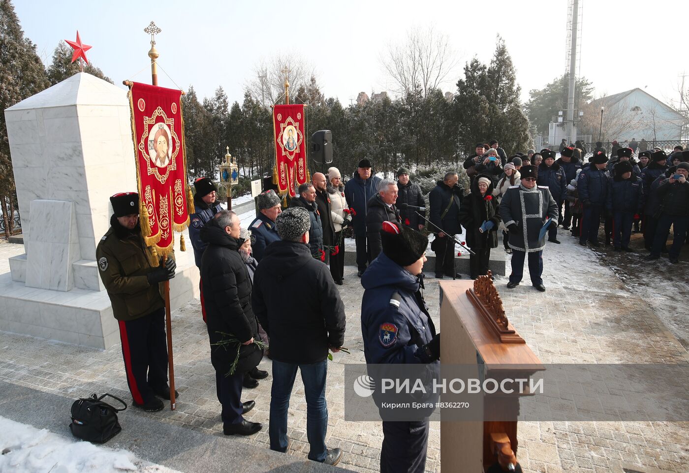 Митинг памяти погибших при обороне Сталинграда