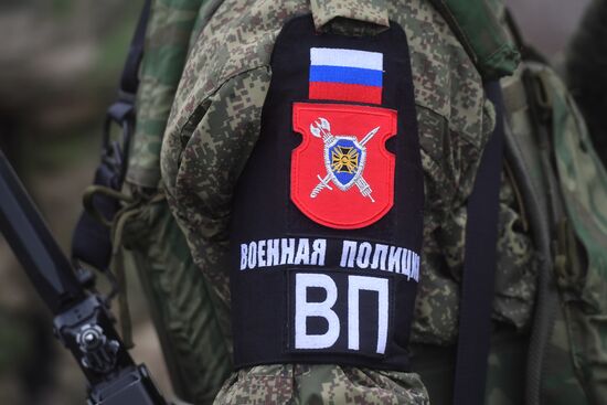 Уничтожение самодельных взрывных устройств военной полицией в Запорожской области