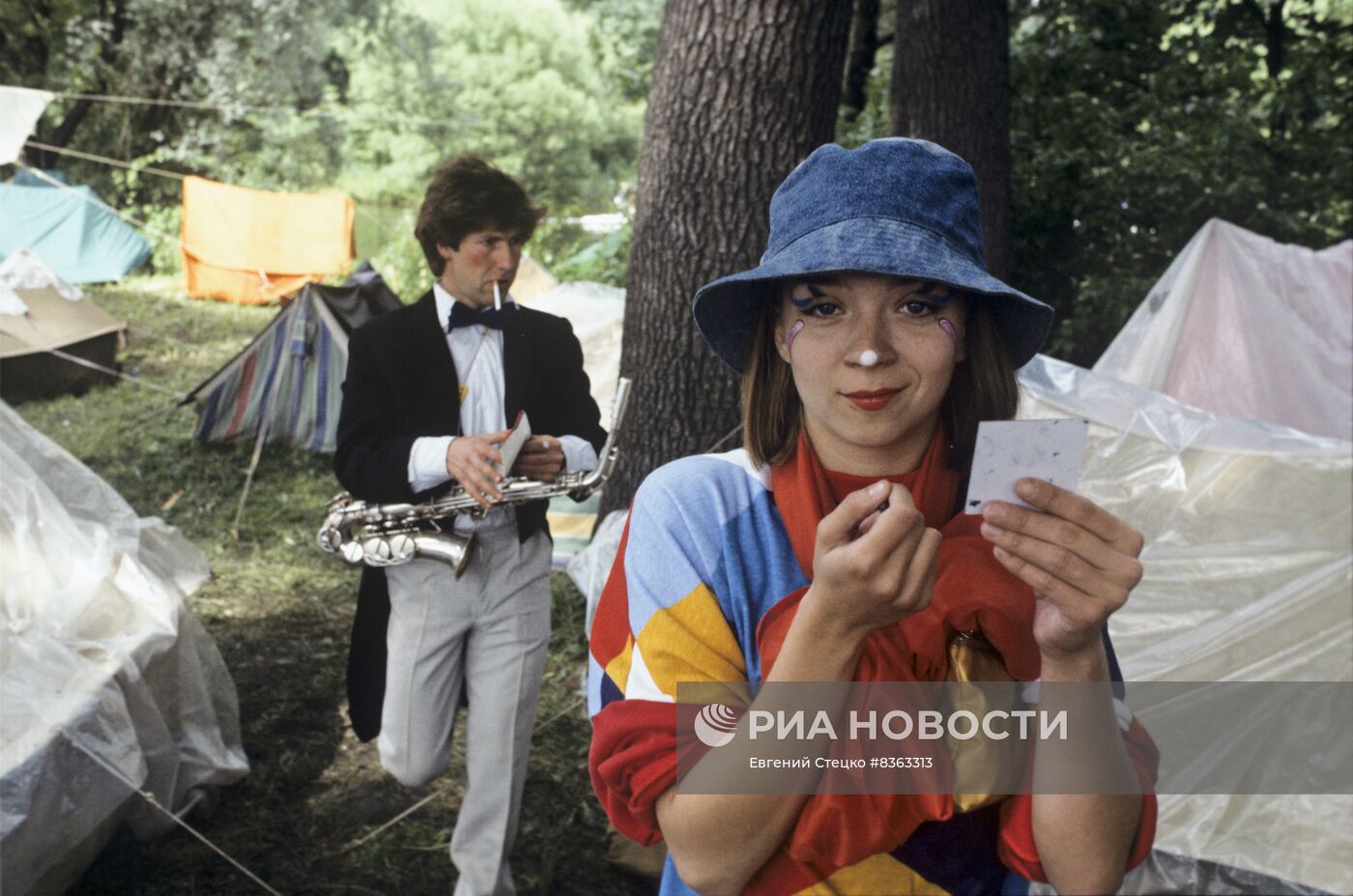 Всесоюзный фестиваль уличных театров "Лицедей-лицей" в Ленинграде