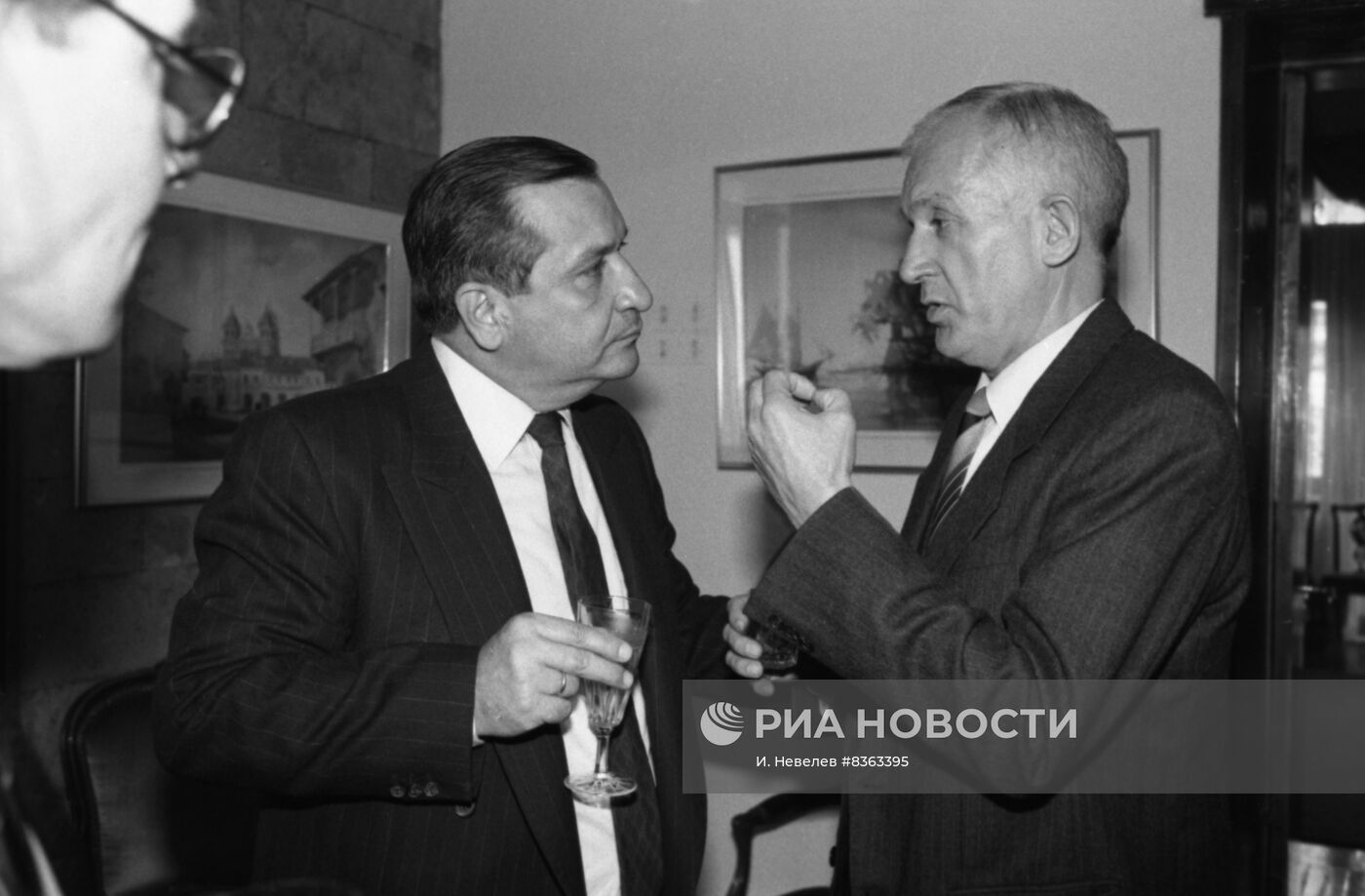 Беседа посла  Колумбии в СССР с вице-директором Института Латинской Америки АН СССР