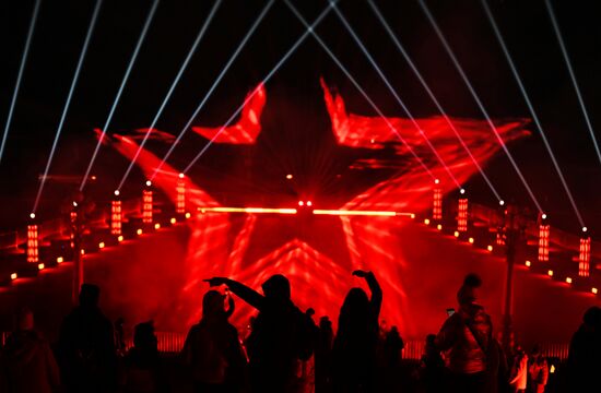 Историко-патриотический проект "Мост Памяти" в Волгограде