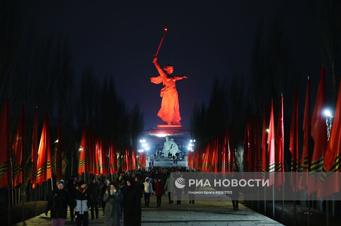 Историко-патриотический проект "Мост Памяти" в Волгограде