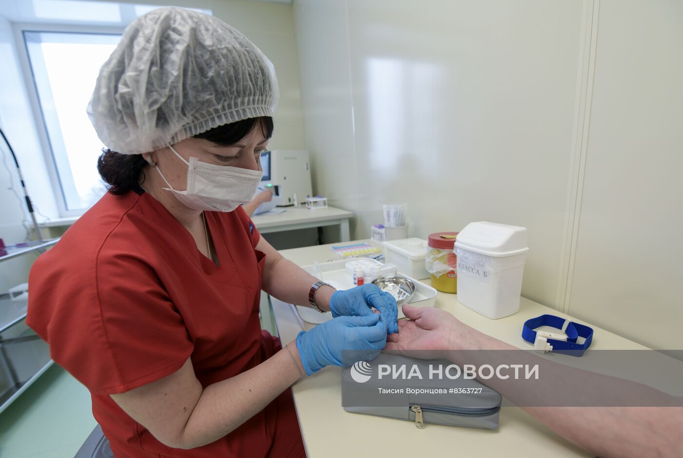 Работа медучреждений в Волновахе