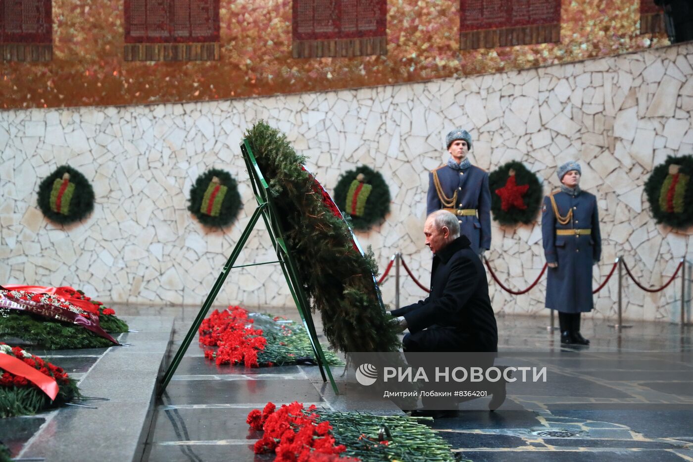 Рабочая поездка президента РФ В. Путина в Волгоград, приуроченная к 80-летию победы в Сталинградской битве