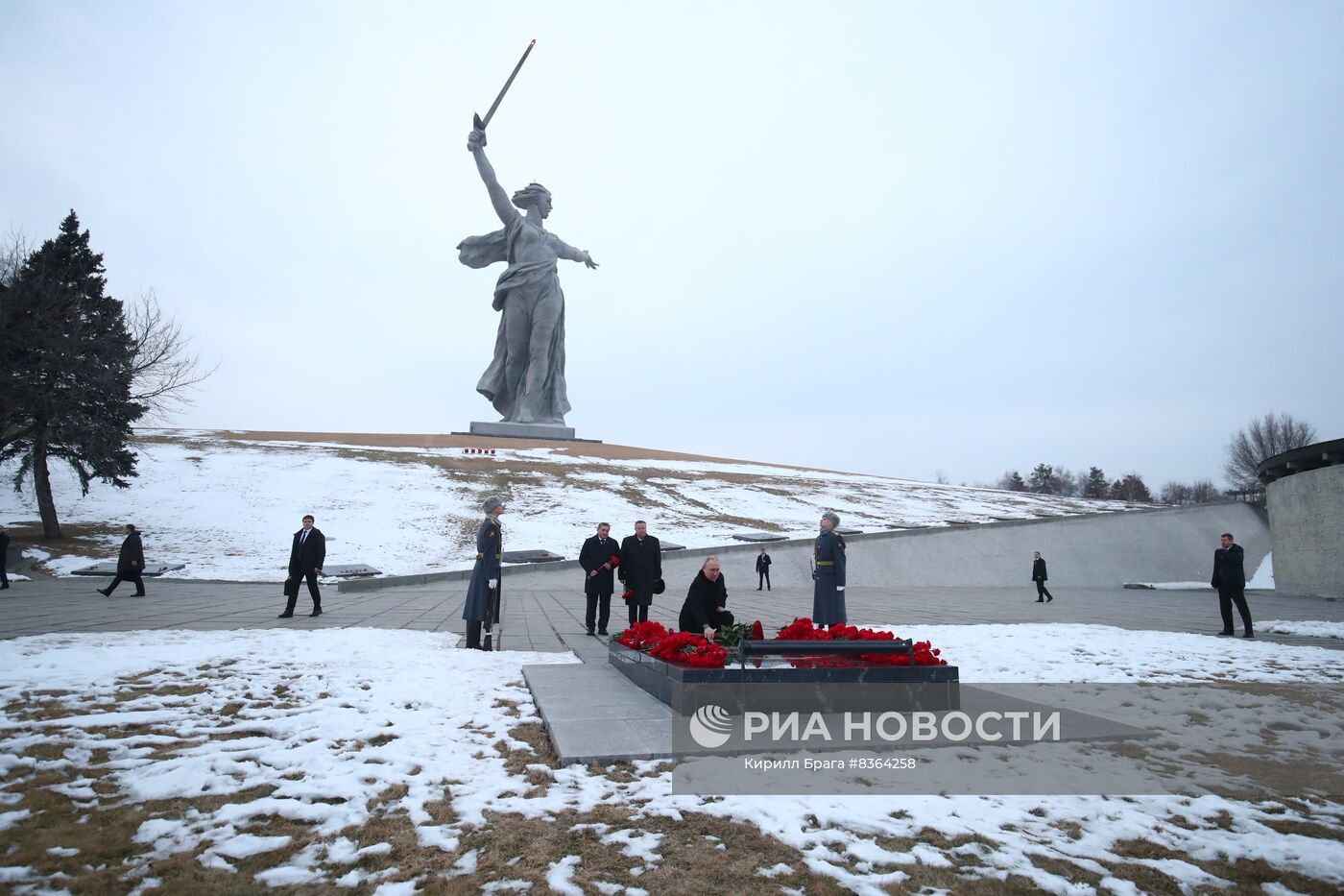 Рабочая поездка президента РФ В. Путина в Волгоград, приуроченная к 80-летию победы в Сталинградской битве