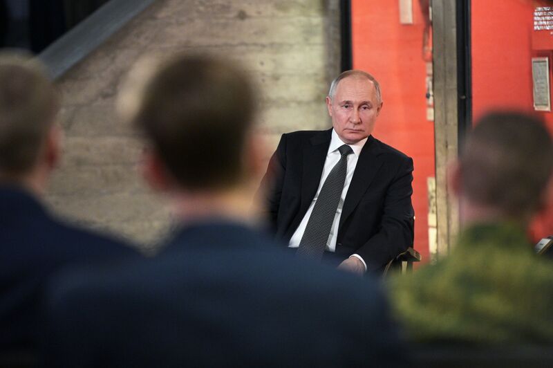 Рабочая поездка президента РФ В. Путина в Волгоград, приуроченная к 80-летию победы в Сталинградской битве
