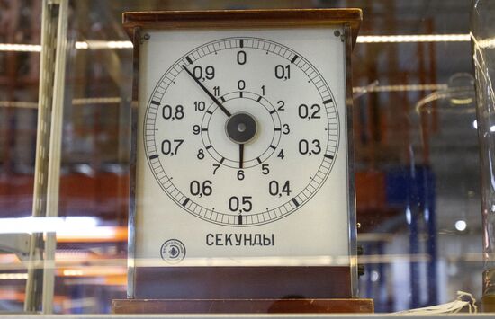 Отреставрированная часовая станция в Политехническом музее