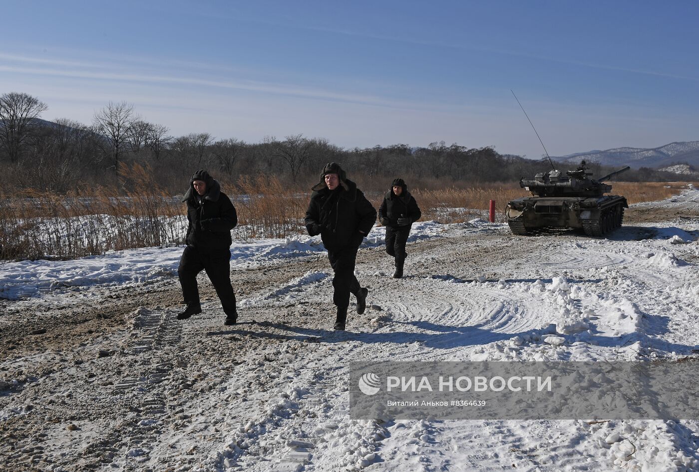 Занятия по боевой подготовке в Приморском крае | РИА Новости Медиабанк