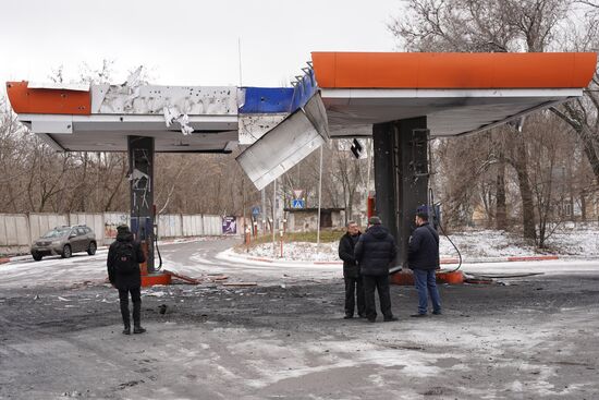 Последствия обстрела Киевского района Донецка