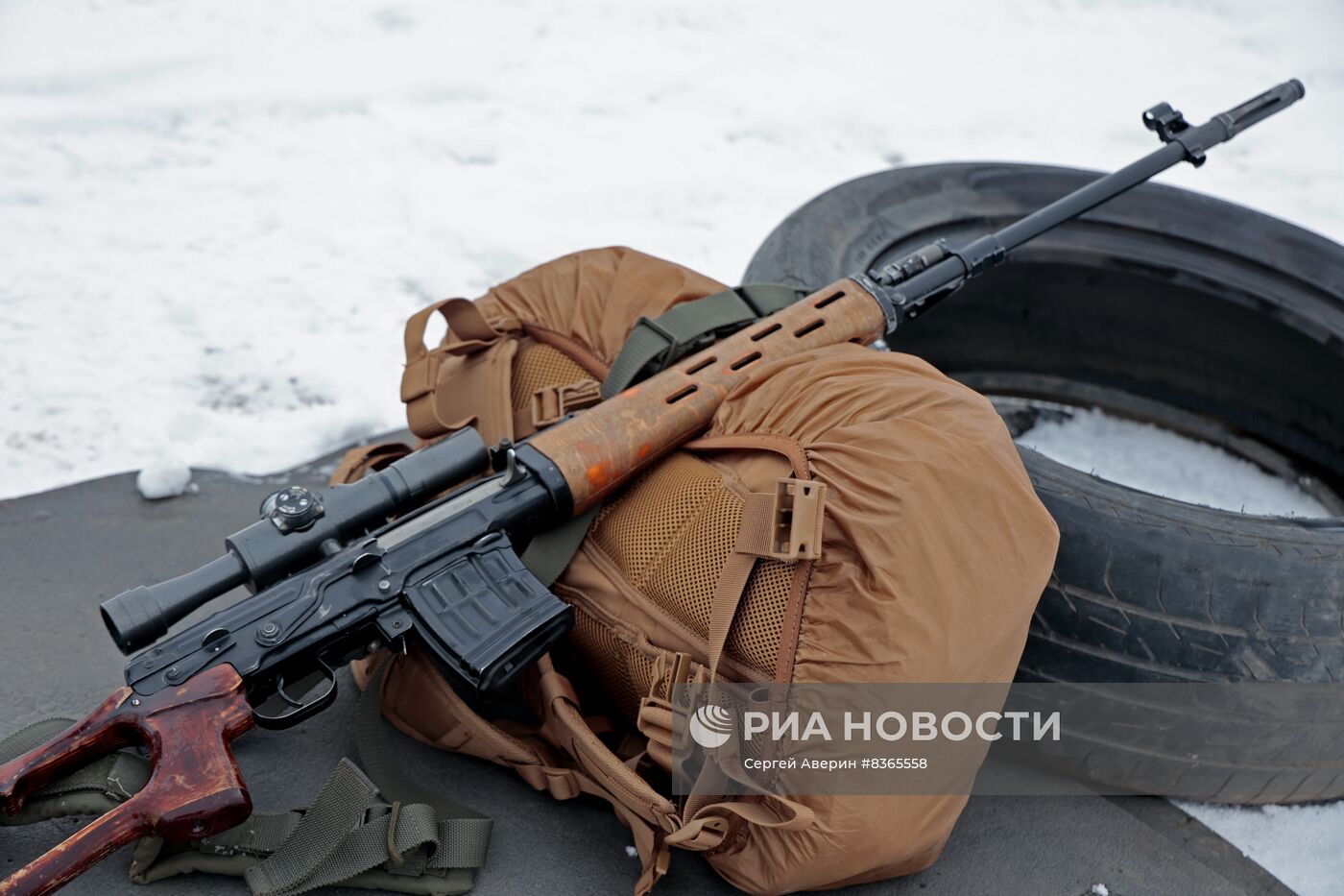 Учения по тактической стрельбе бойцов батальона "Восток"