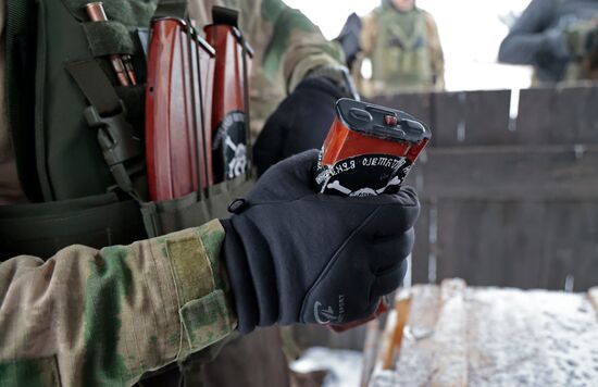 Учения по тактической стрельбе бойцов батальона "Восток"