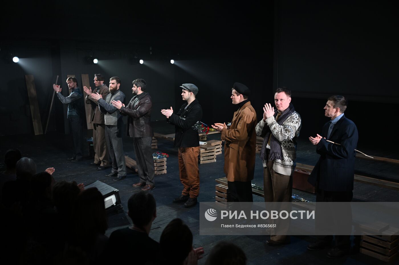 Спектакль "Сталинград-Волгоград" в МХТ им. А. П. Чехова