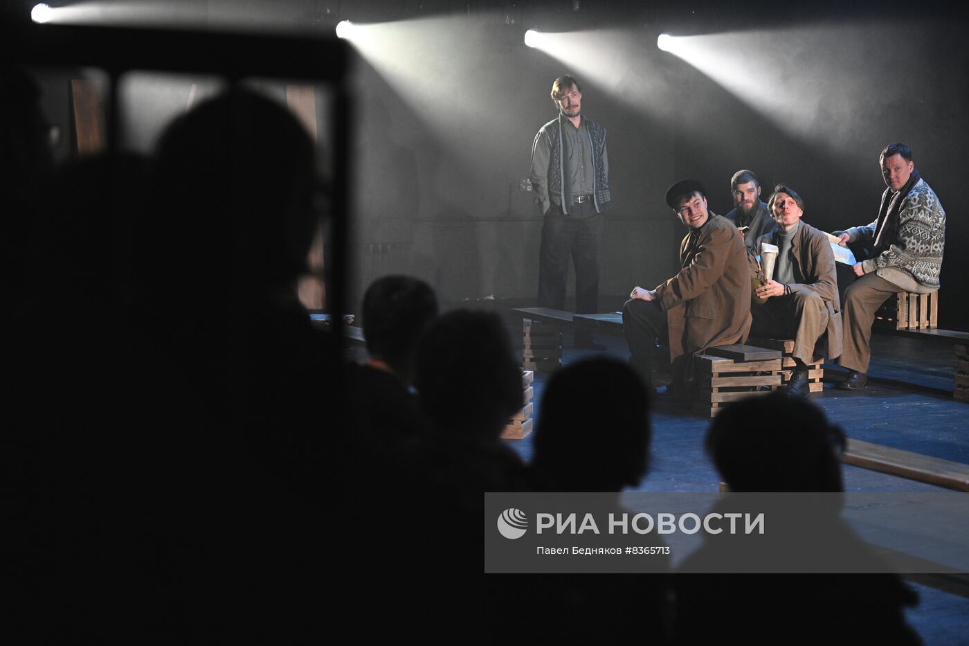 Спектакль "Сталинград-Волгоград" в МХТ им. А. П. Чехова