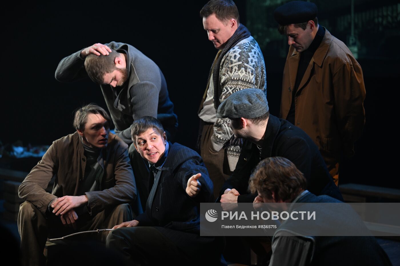 Спектакль "Сталинград-Волгоград" в МХТ им. А. П. Чехова