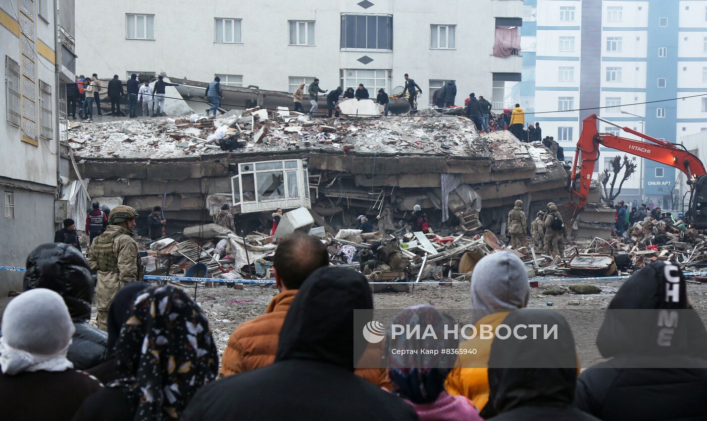 Последствия землетрясения в Турции