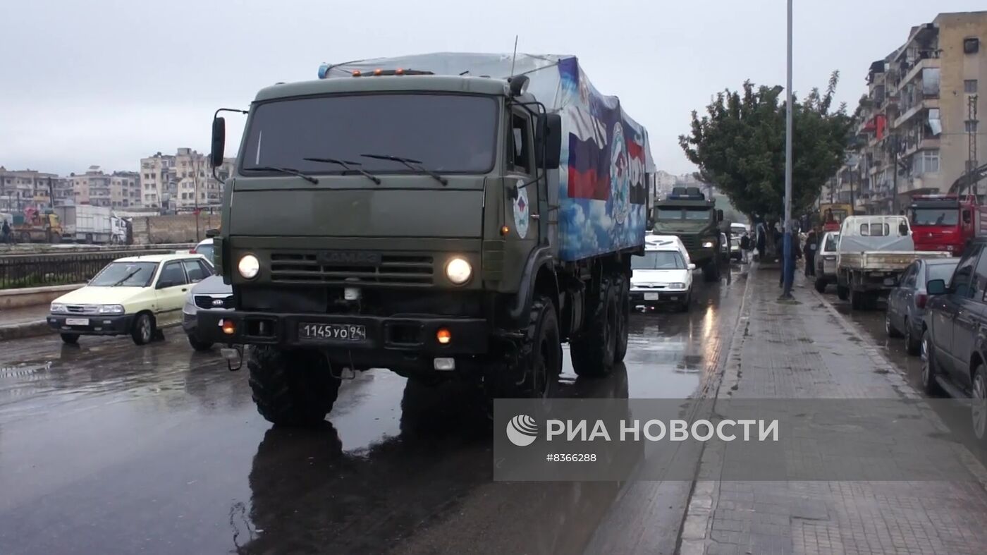 Российские военные в Сирии помогают в ликвидации последствий землетрясения