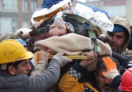 Ликвидация последствий землетрясения в Турции