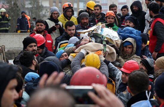 Ликвидация последствий землетрясения в Турции