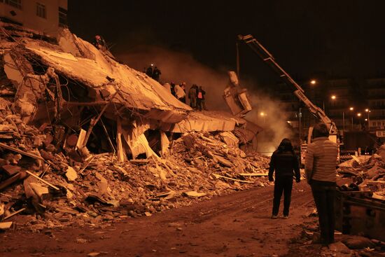 Ликвидация последствий землетрясения в Турции