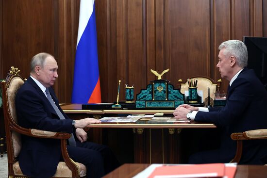 Встреча президента РФ В. Путина с мэром Москвы С. Собяниным