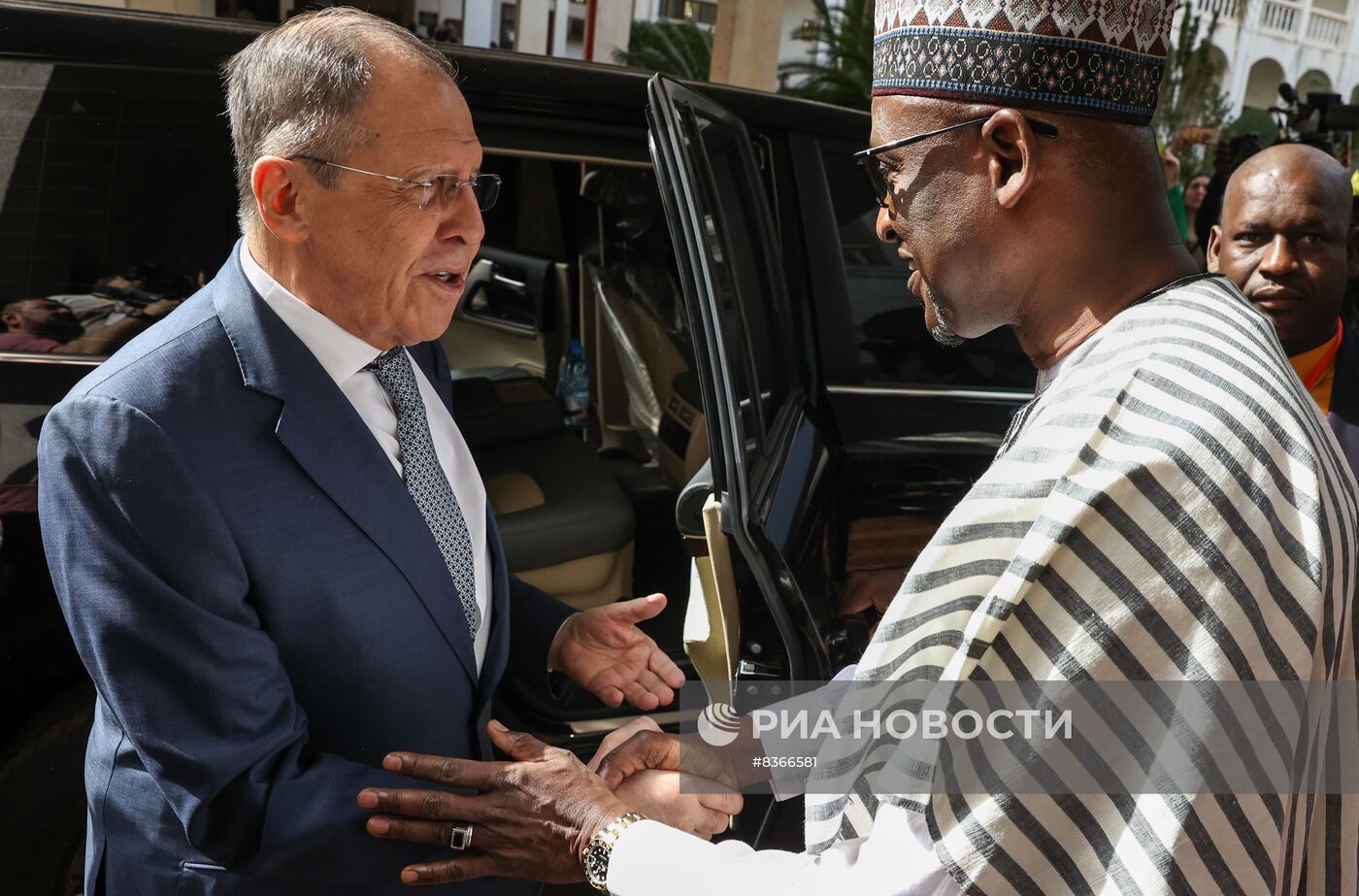 Визит главы МИД РФ С. Лаврова в Мали