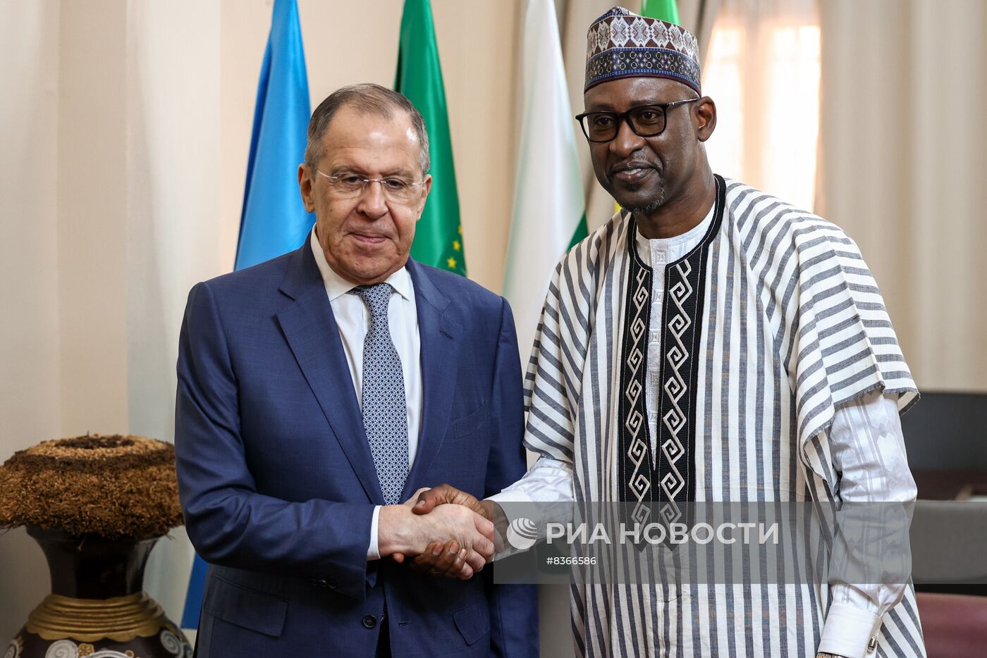 Визит главы МИД РФ С. Лаврова в Мали