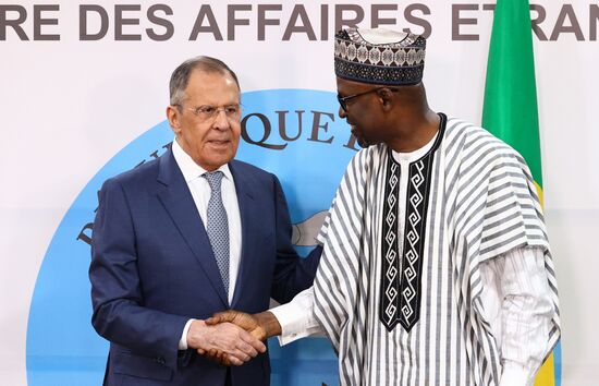 Визит главы МИД РФ С. Лаврова на Мали